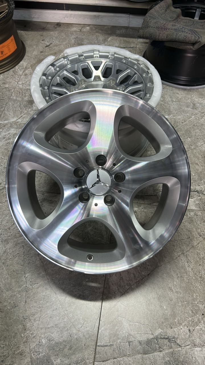 LKN Lkn35783- 8x17/5x112 D66.6 ET37 4 диска серебристый