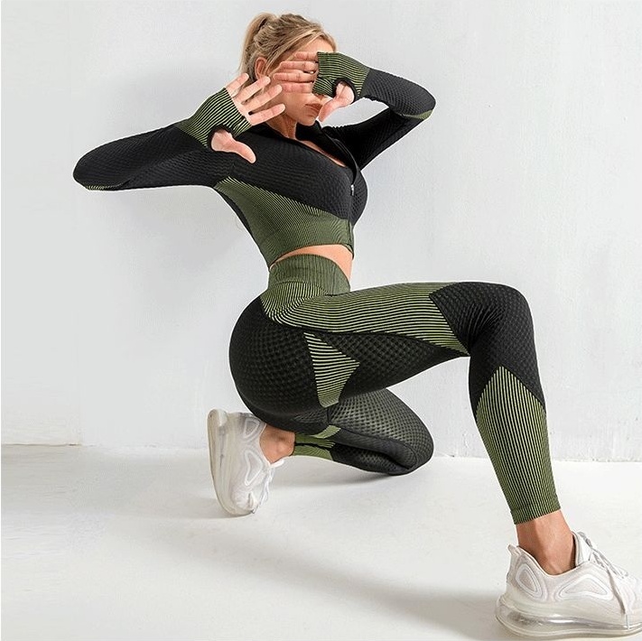 Спортивный костюм черный, хаки