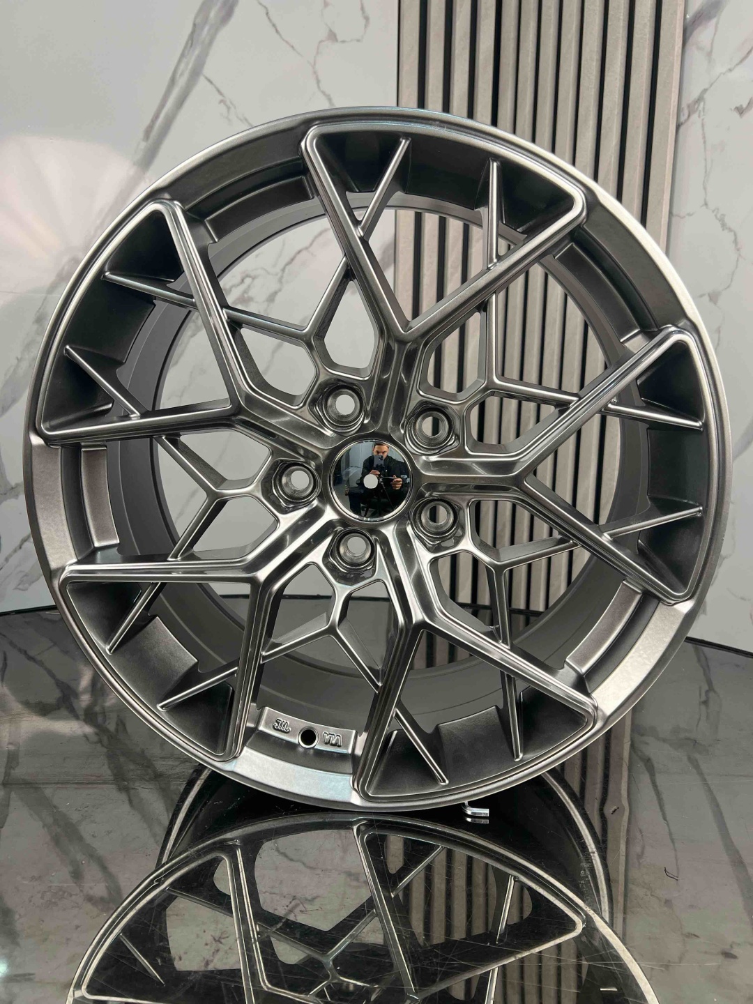 Top Grade EXP0037 7.5x17/5x114.3 D73.1 ET35 4 диска графит