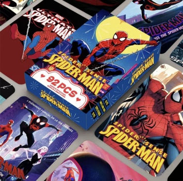 Это набор коллекционных карточек и наклеек Marvel Ultimate Spider-Man Spider Sense.