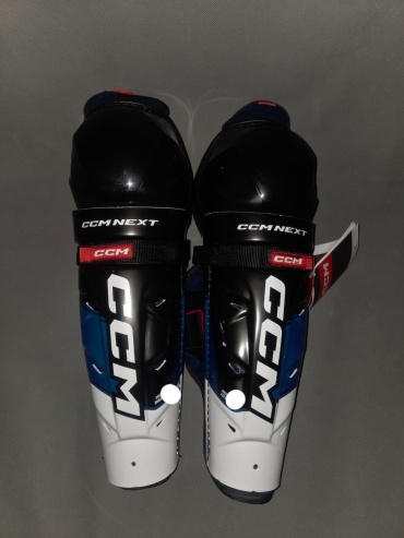 CCM Щитки CCM NEXT SR 14 черный, белый, синий SR 14