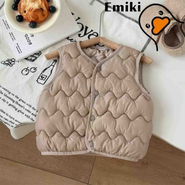 Жилет Emiki коричневый