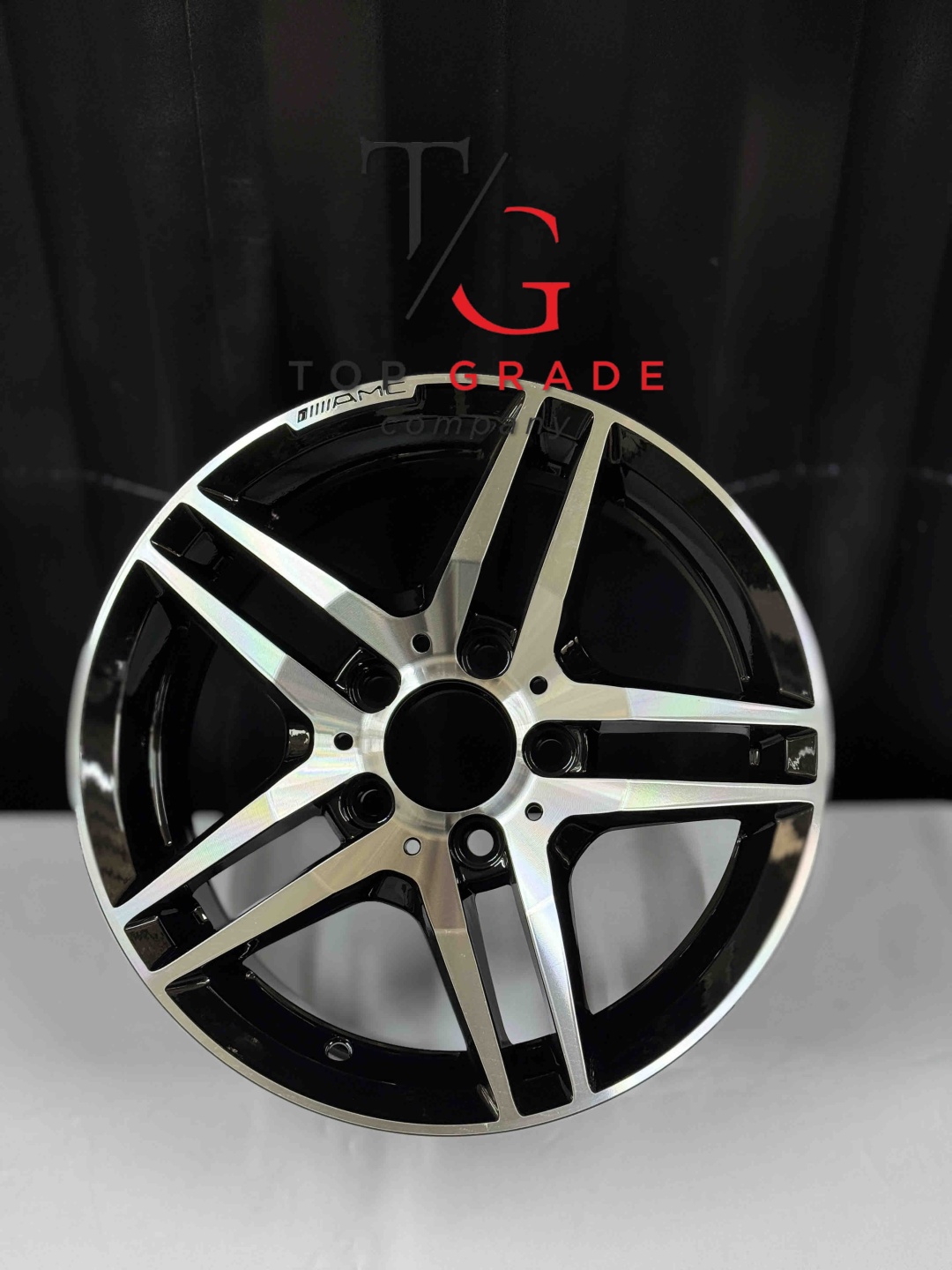 Top Grade Top grade0059 7x15/5x112 D66.6 ET35 4 диска черный, серебристый