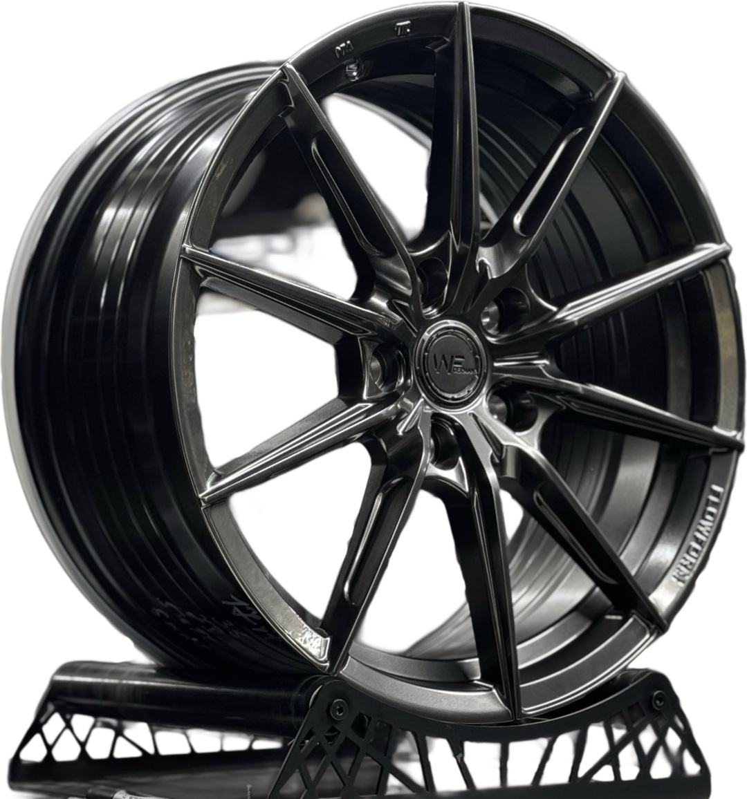 Wheels XF005 8.5/9.5x19/5x112 D66.45 ET35.32 4 диска графит