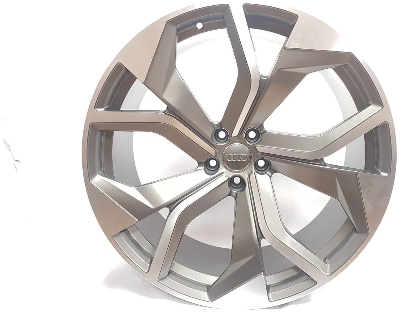 AUDI 832 22x10 (5x112) ET25 CB66.6 -832 10x22/5x112 D66.6 ET25 4 диска графит, хром