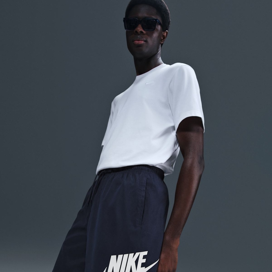 Спортивные шорты Nike синий, белый