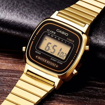 Кварцевые CASIO LA670WGA-1DF пластик