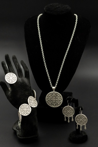 TOMIRIS COLLECTION медицинская сталь, пластик