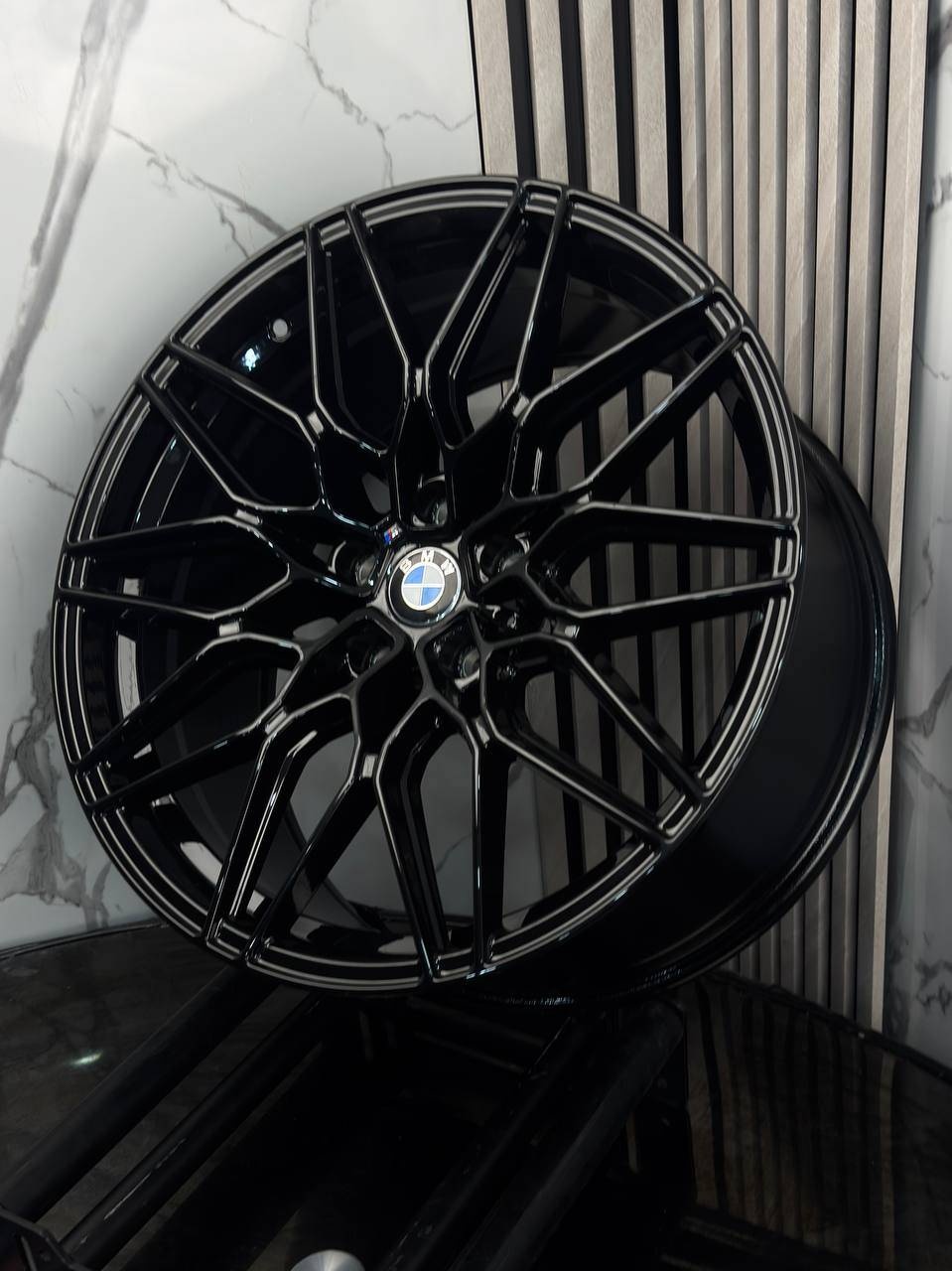 Top Grade EXPH3242F 8.5/9.5x20/5x120 D72.6 ET40 4 диска черный