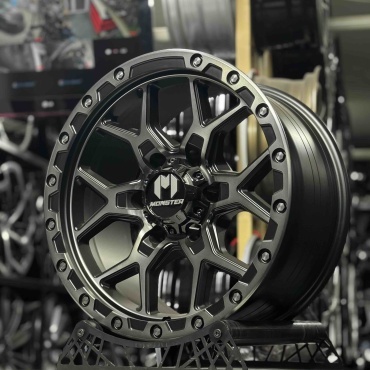 Monster 7213 8.5x17/6x139.7 D106.1 ET0 4 диска черный, серебристый