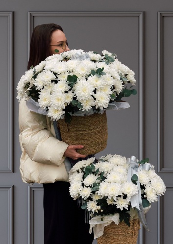 Rilak Floral композиция в корзине хризантема 17 шт 45 см