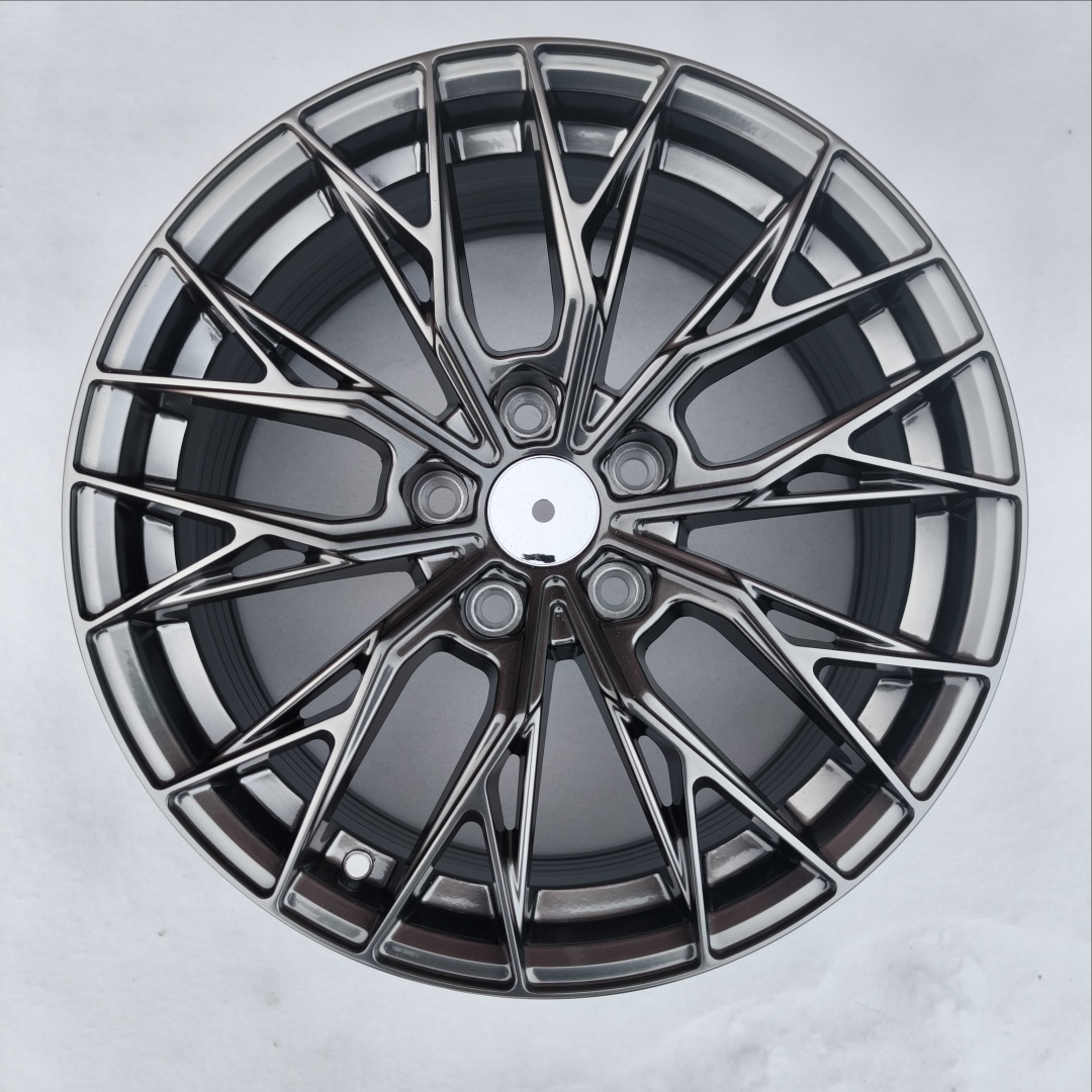 Wheels 015 7.5x17/5x114.3 D73.1 ET35 4 диска графит