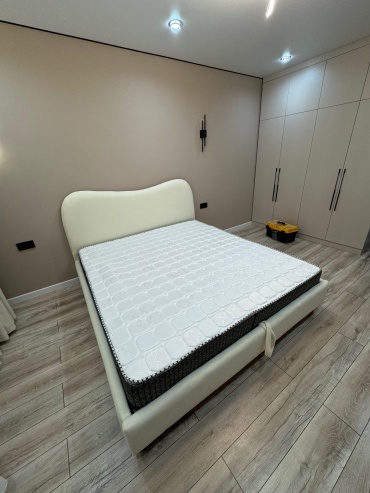 Кровать LuxBed Minimalism style 01 двуспальная, 140x200 см (с матрасом, подъёмный механизм) белый