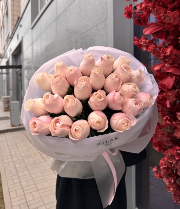 Rilak Floral монобукет в оформлении роза 25 шт 50 см