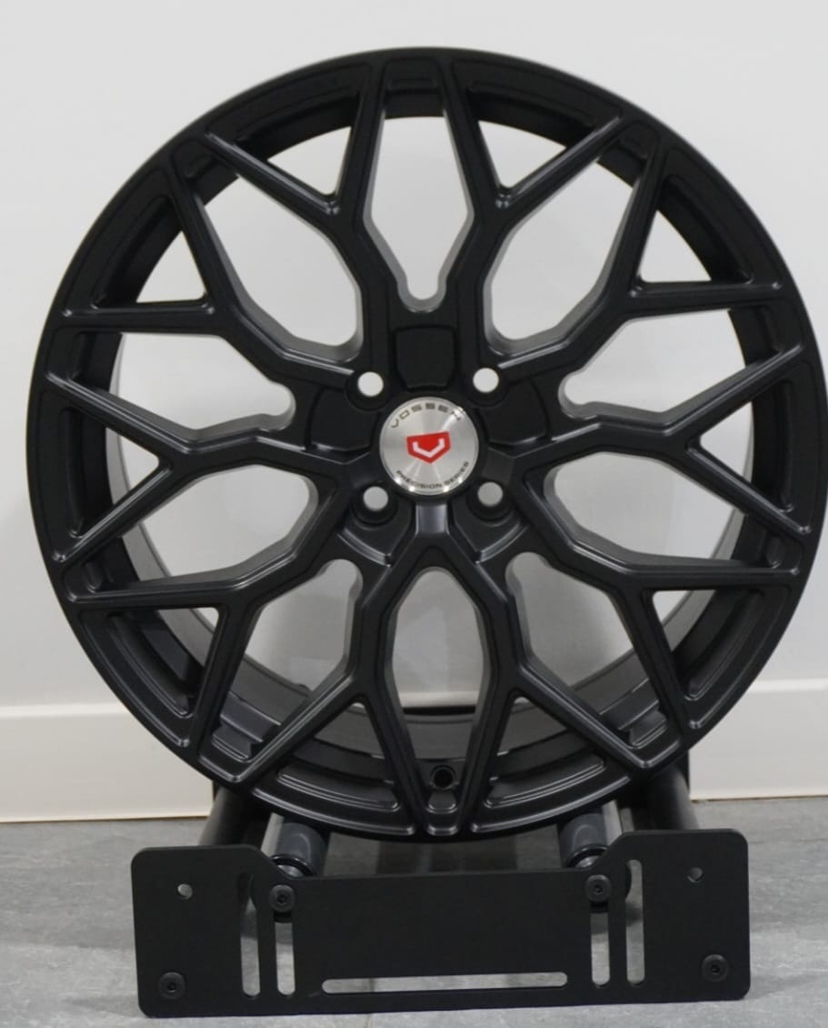 Fonyee SMS 7.5x17/4x100 D67.1 ET35 4 диска черный