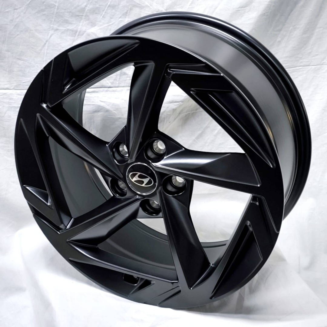 RNO 1268 7.5x18/5x114.3 D67.1 ET48 4 диска черный матовый