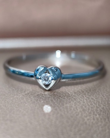DARID JEWELLERY 34:32 размер 18.5 вес 1.02 г золото, бриллиант