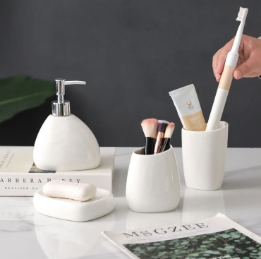 Набор аксессуаров Ceramic Bathroom Set белый