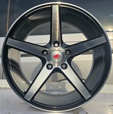 Fonyee 5123 8x17/5x114.3 D73.1 ET38 4 диска черный матовый