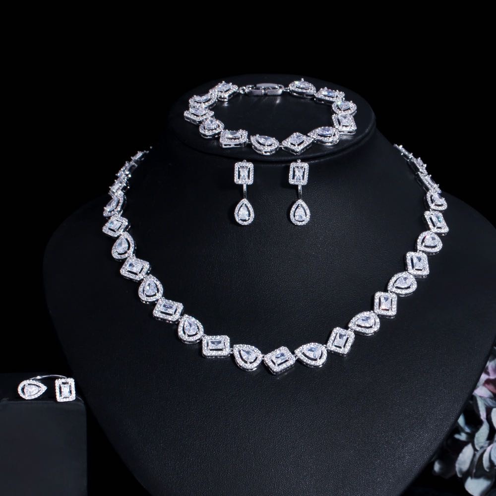 Медь, бижутерный сплав, цирконий