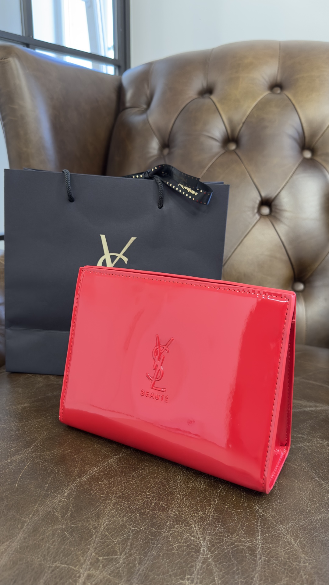 Yves Saint Laurent косметичка искусственная кожа красный 16X21 см