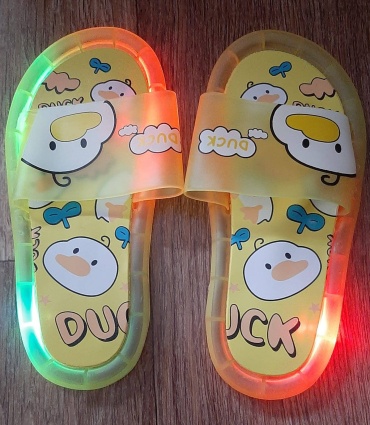 Шлепанцы желтый