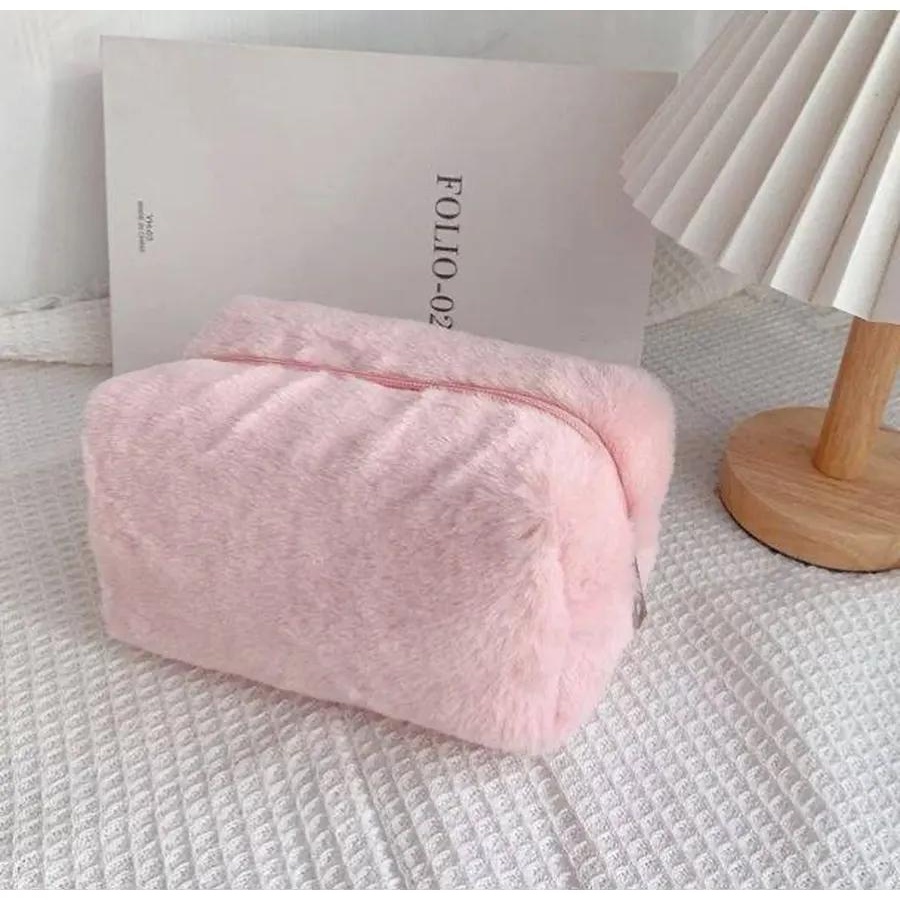 Косметичка плюш молочный 15X15 см
