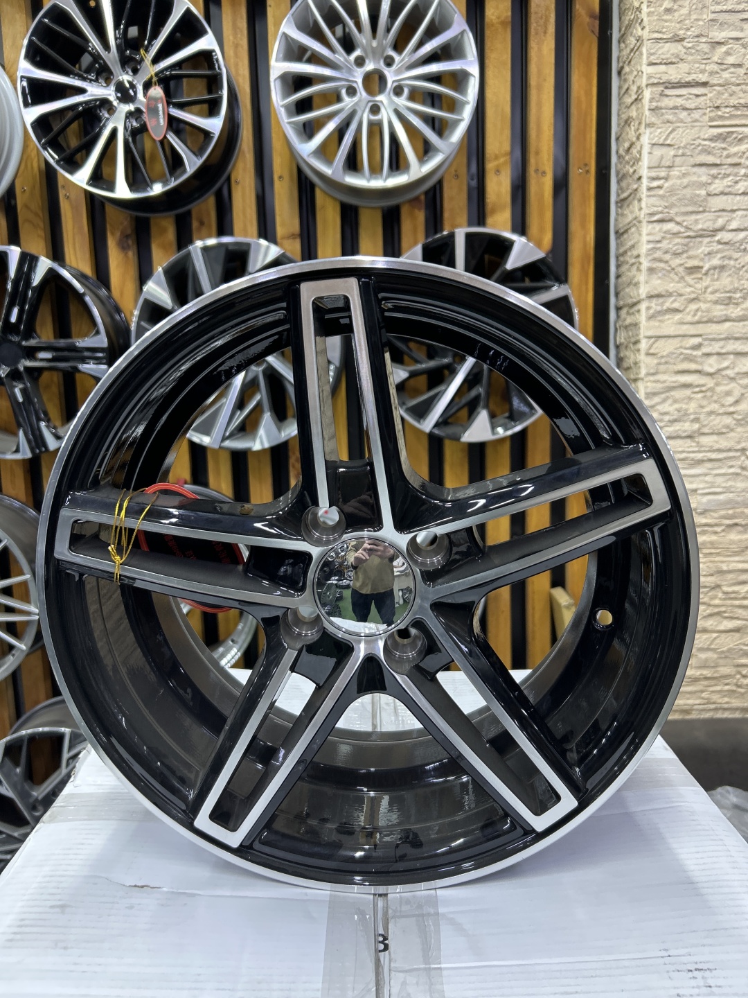 LKN Lkn67 6.5x15/4x100 D67.1 ET33 4 диска черный, серебристый
