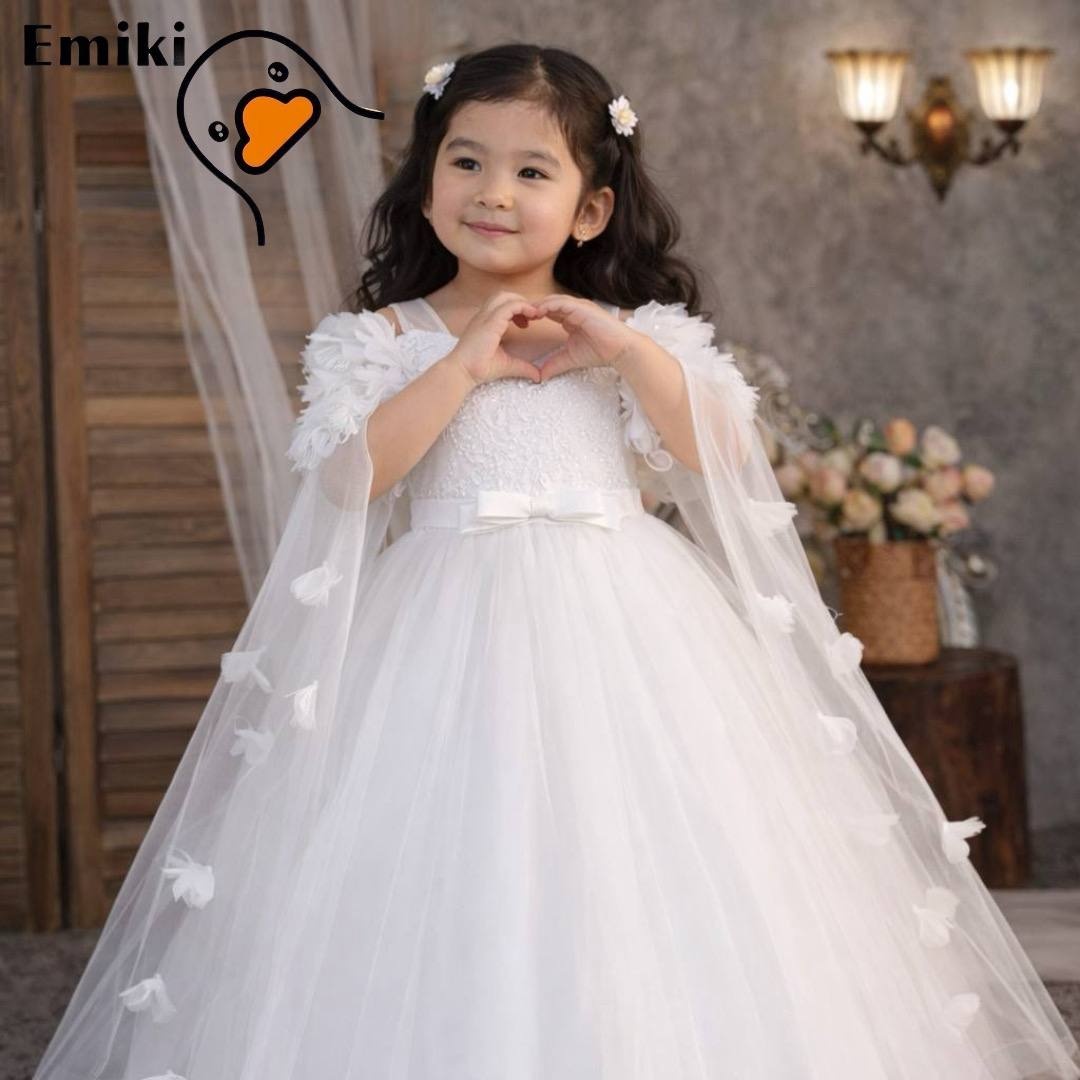 Нарядное платье Emiki белый
