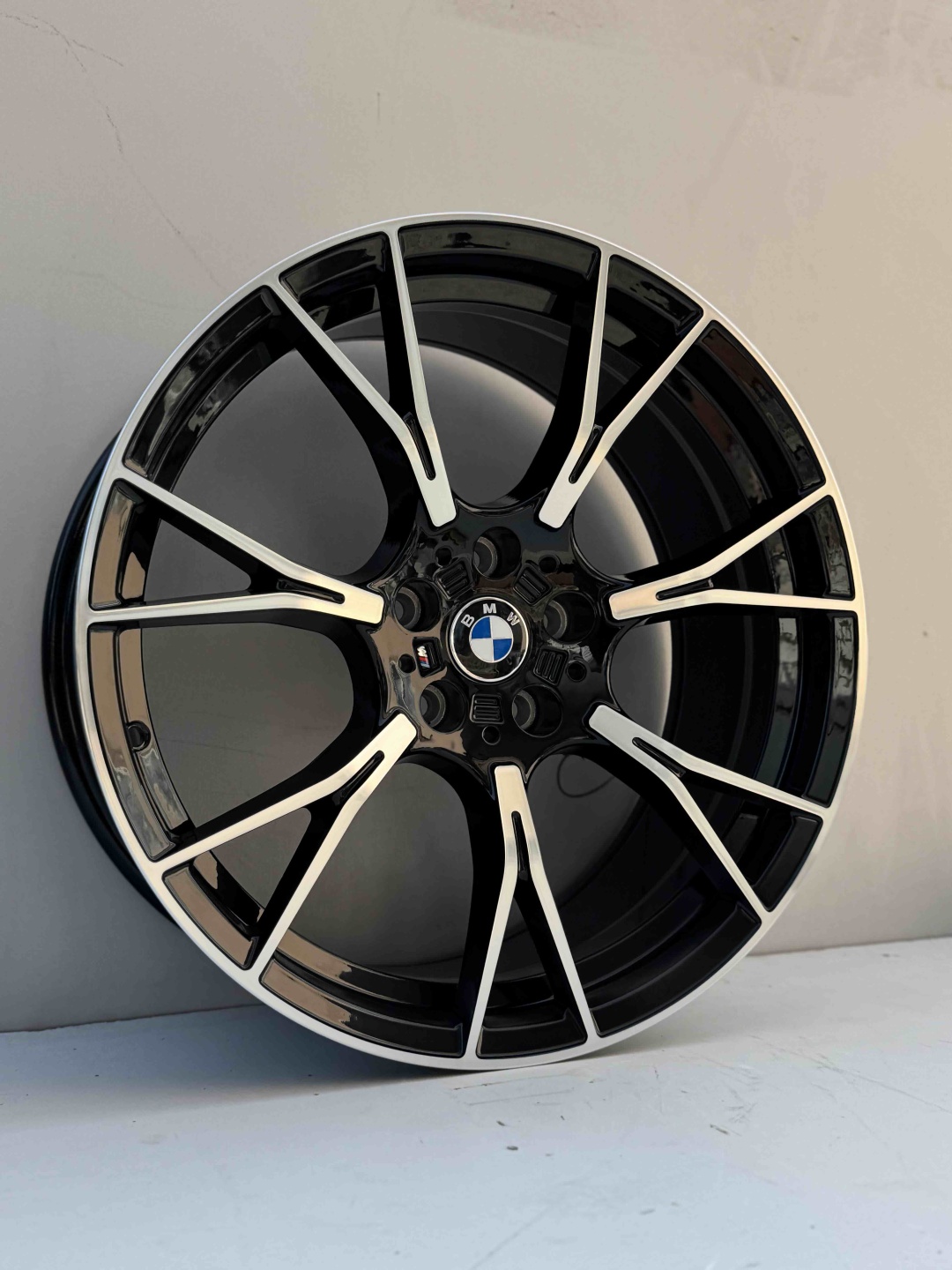 Top Grade h3217ff G30 8.5/9.5x19/5x112 D66.5 ET30 4 диска черный, серебристый