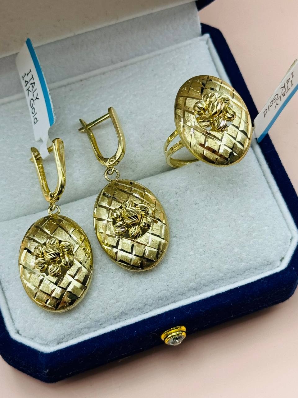 Italy Gold С88319 вес 8.8 г золото, без вставок