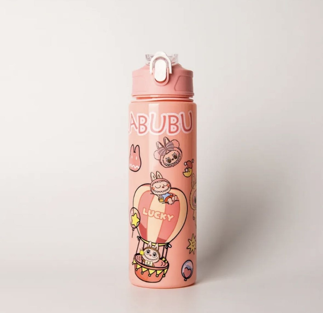 Бутылка Labubu 0.75 л розовый, крышка с трубочкой, ABS-пластик