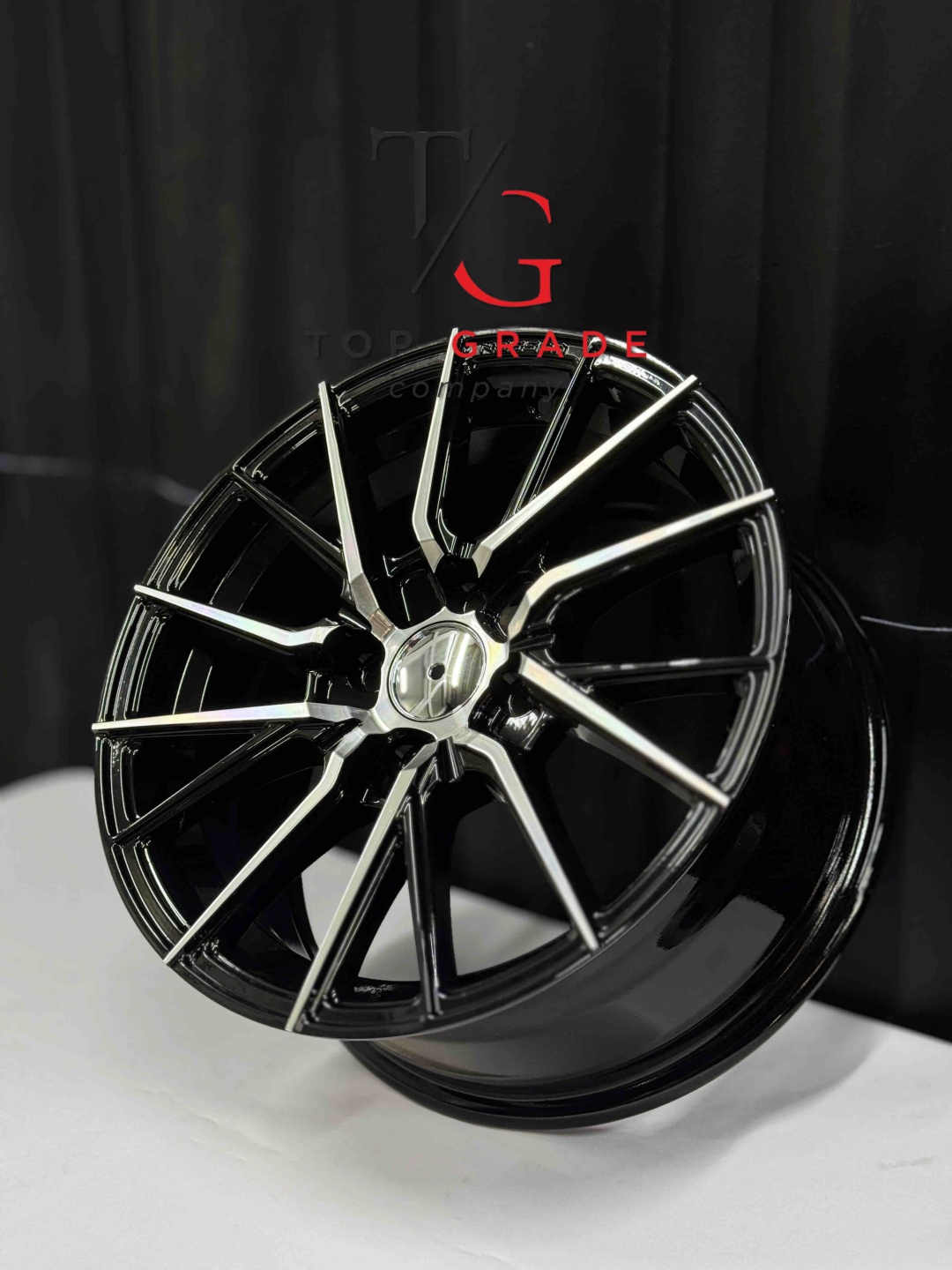 Top Grade Top grade0083 7x16/4x100 D67.1 ET35 4 диска черный, серебристый