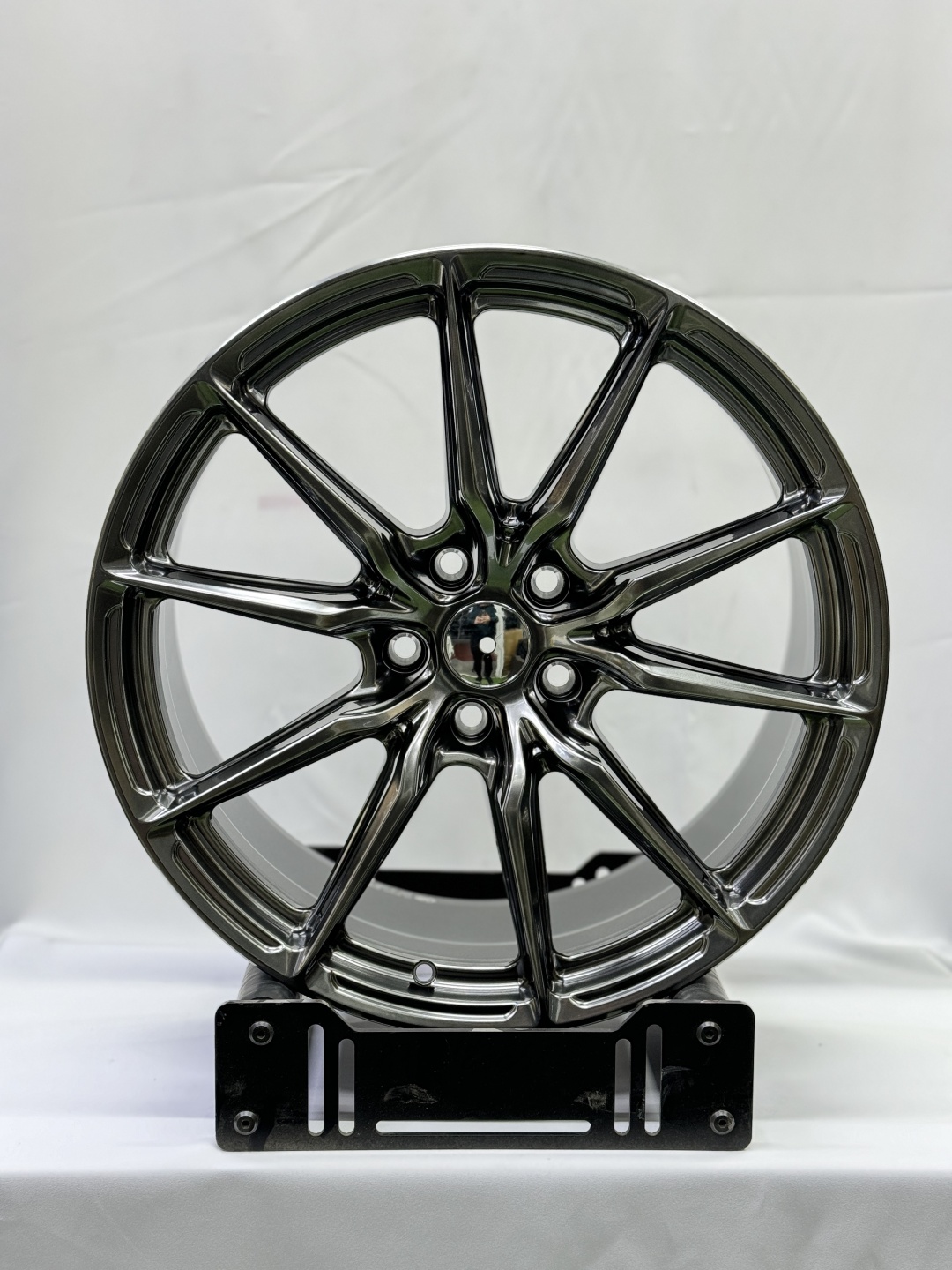 Top Grade 8181 8.5x19/5x114.3 D73.1 ET35 4 диска серебристый, графит, бронзовый