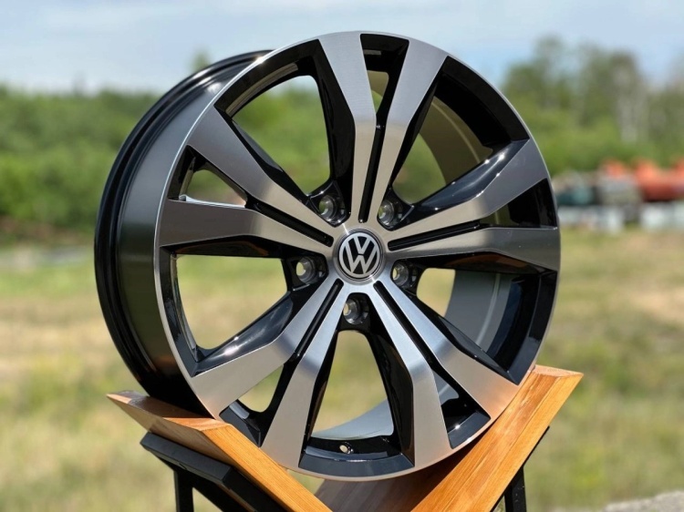 Rainbow Dance VOLKSWAGEN Touareg 9x20/5x130 D71.6 ET57 4 диска черный, серебристый