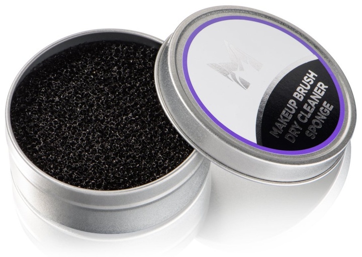 MANLY PRO Губка для сухой чистки макияжных кистей MakeUp Brush Dry Cleaner Sponge