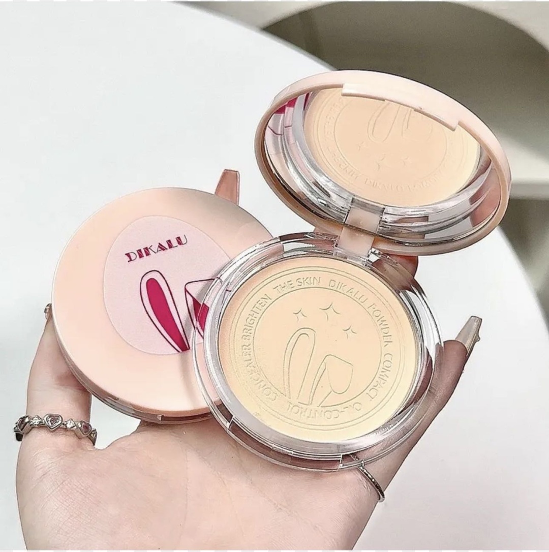 Пудра DIKALU Compact Powder сухая натуральный бежевый