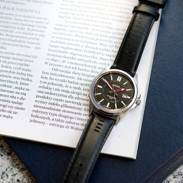 Кварцевые CASIO MTP-E700L-1EVDF нержавеющая сталь