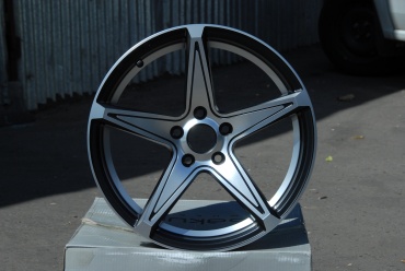Rainbow Dance SAKURA WHEELS 7.5x17/5x114.3 D73.1 ET38 4 диска черный, серебристый