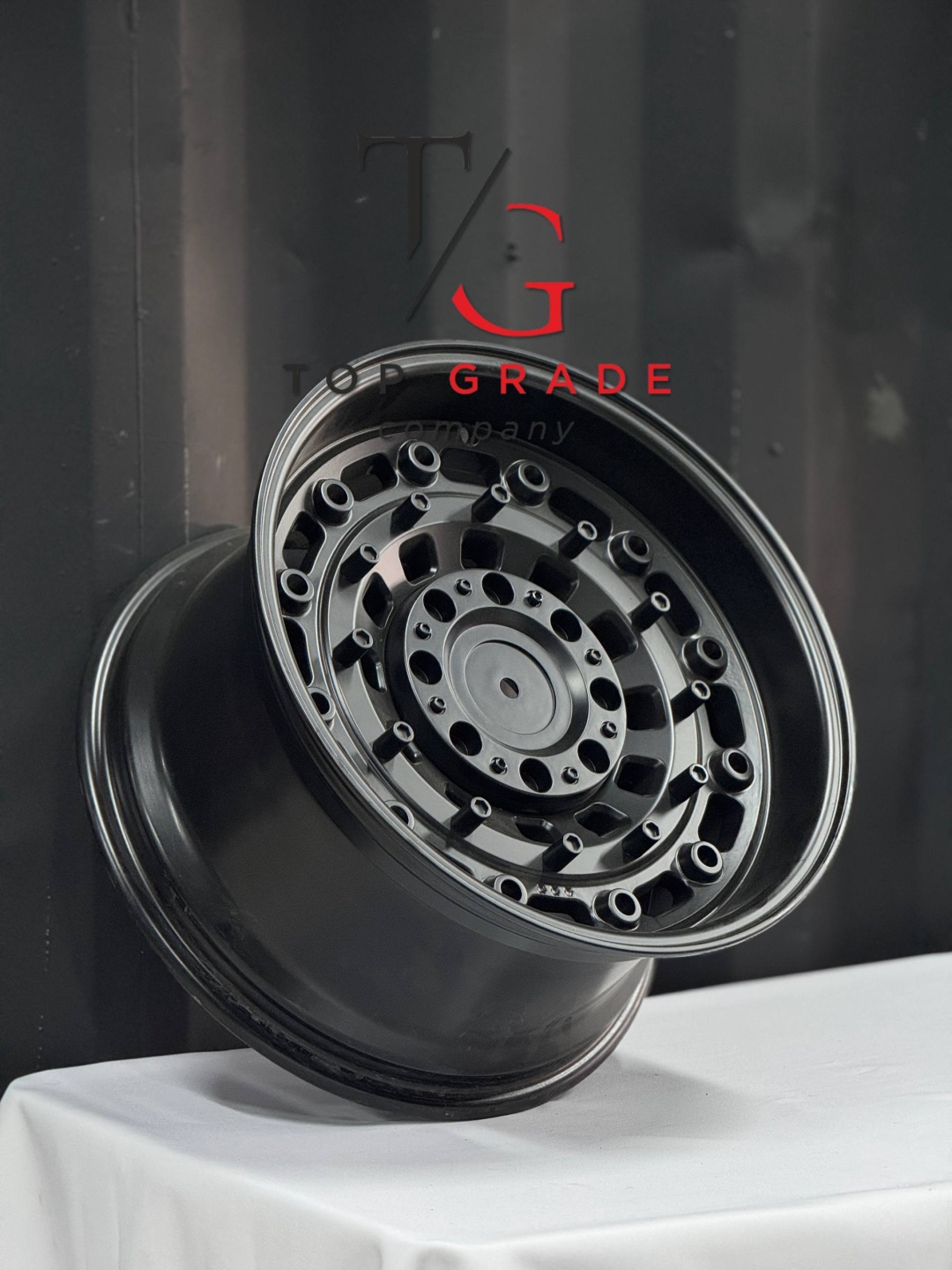 Top Grade 9113 9x17/6x139.7 D110 ET0 4 диска черный