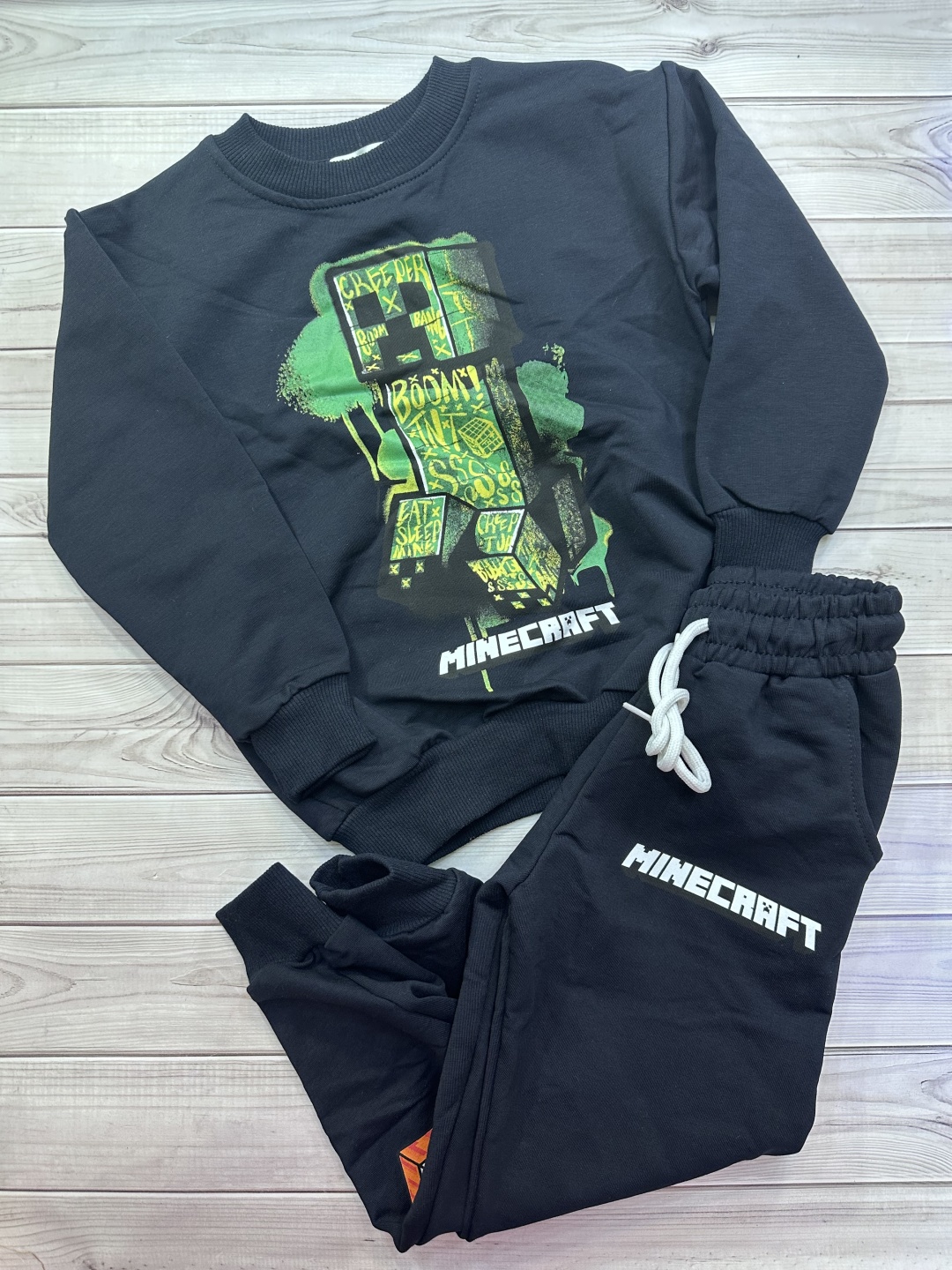 Спортивный костюм черный