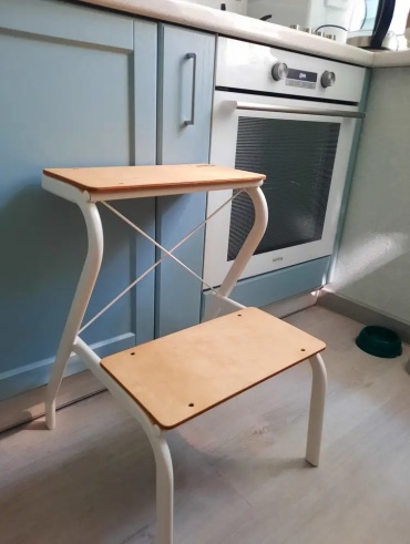 Табурет-стремянка Мебель России ТС 277 Н00106922/2, 56x43x44 см, белый, коричневый 1 шт.