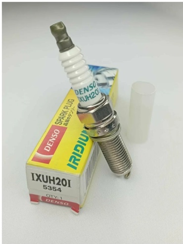 Свеча зажигания DENSO IXUH20I#4