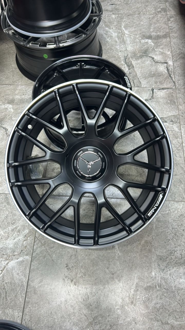 LKN Lkn1916 8x18/5x112 D66.6 ET36 4 диска черный, серебристый