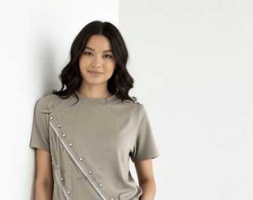 Футболка Zhanat Moda белые диагональные линии с жемчужинами бежевый