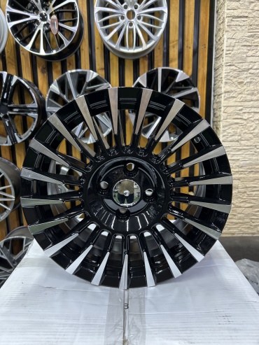 LKN Lkn73 6.5x15/4x100 D67.1 ET35 4 диска черный, серебристый