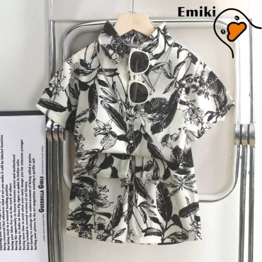 Комплект Emiki черный, белый