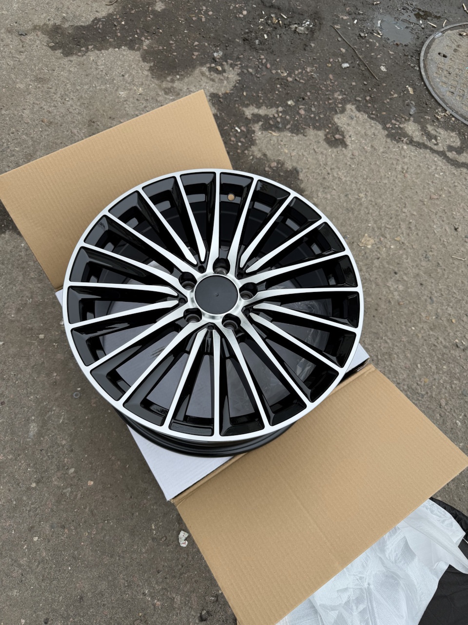 Rainbow Dance MERCEDES 8.5/9.5x20/5x112 D66.6 ET40.45 4 диска черный, серебристый
