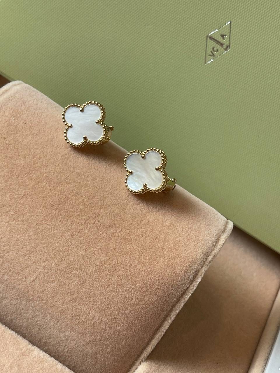 Серьги AYOS VC Silver sterling 925 вес 2.9 г серебро, золото, перламутр