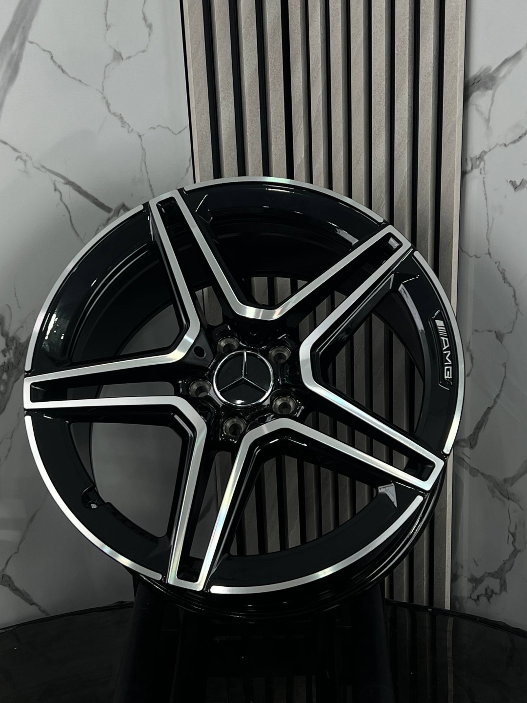 Mercedes-Benz h3067f top grade 8.5/9.5x19/5x112 D66.5 ET36.43 4 диска черный, серебристый